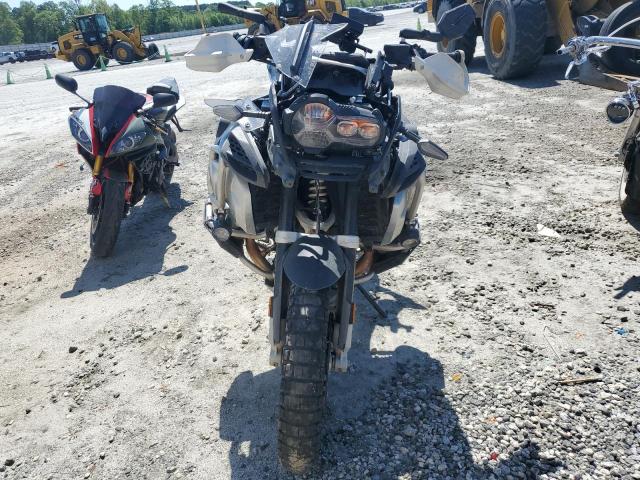  BMW R-SERIES 2024 Білий