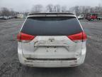 2011 Toyota Sienna Le للبيع في Marlboro، NY - Side