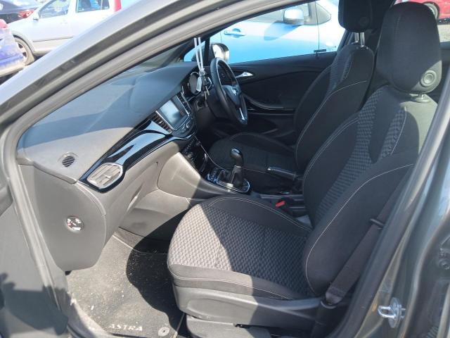 2017 VAUXHALL ASTRA SRI