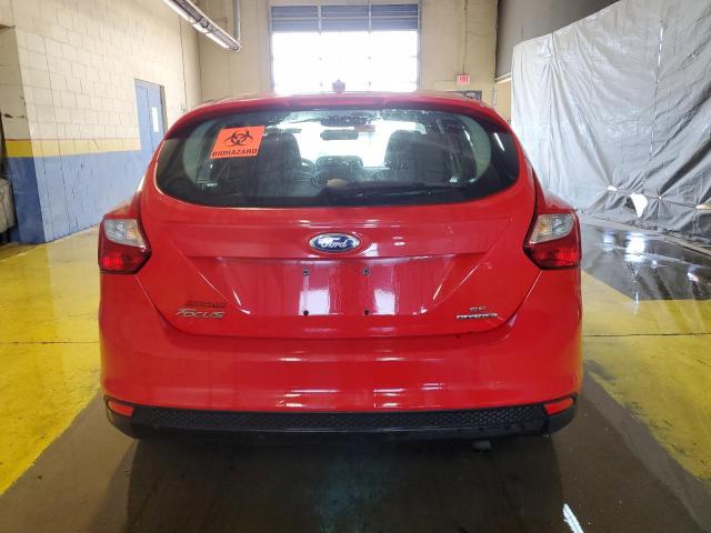  FORD FOCUS 2013 Czerwony