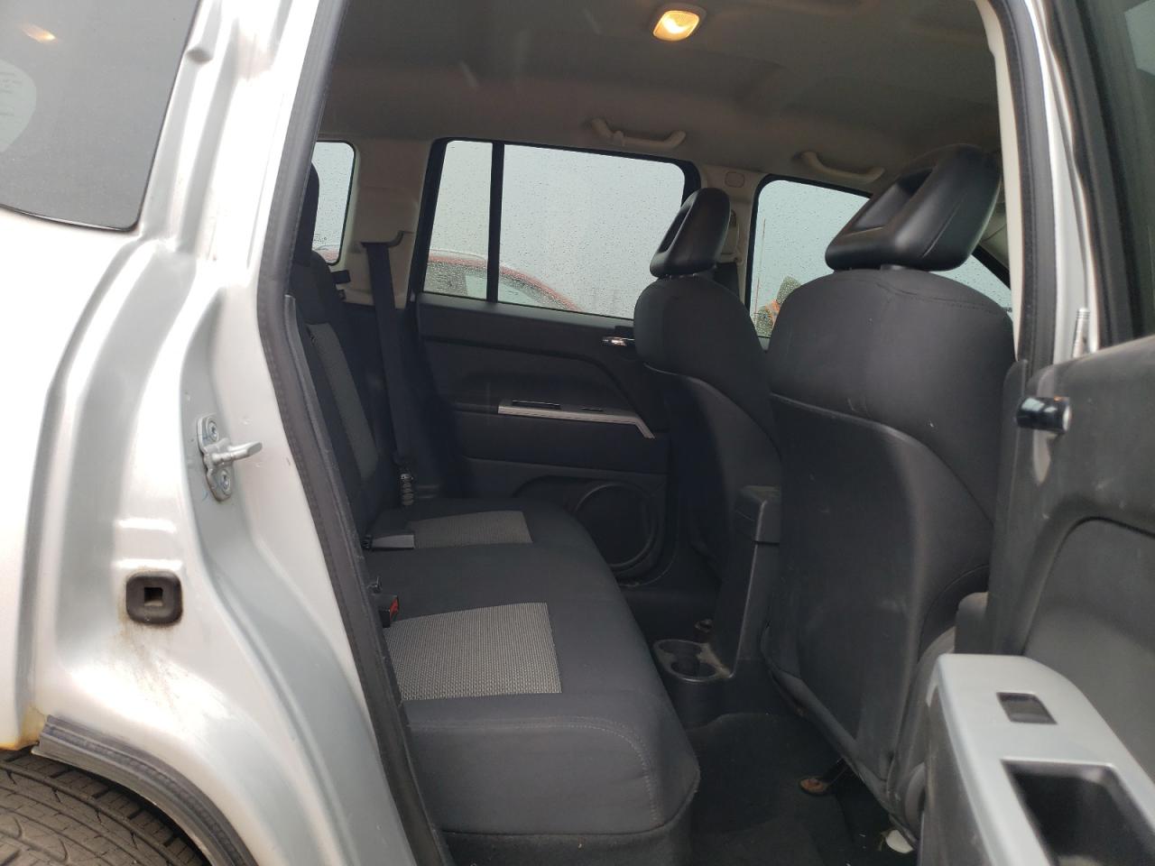 2008 Jeep Compass Sport VIN: 1J8FF47WX8D528328 Lot: 53487645