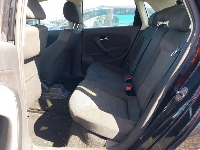 2010 VOLKSWAGEN POLO SE TD