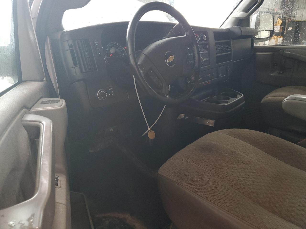 2021 Chevrolet Express G3500 Lt VIN: 1GAZGPF73M1260627 Lot: 54046685