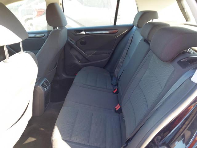 2011 VOLKSWAGEN GOLF MATCH