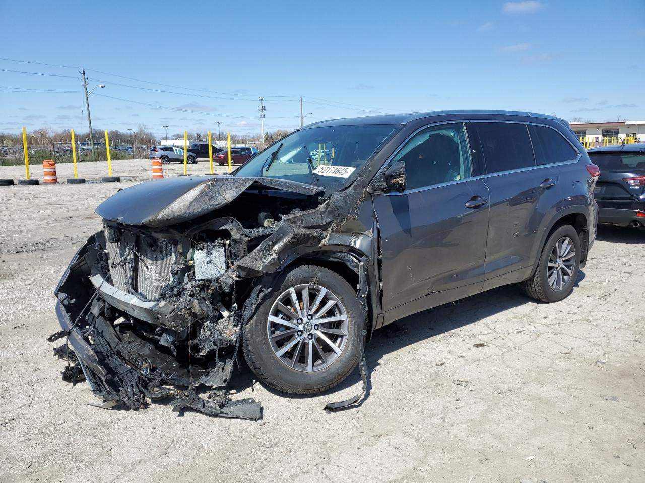 2018 Toyota Highlander Se zu verkaufen in Indianapolis, IN - Front End