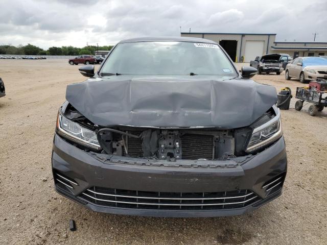  VOLKSWAGEN PASSAT 2017 Szary