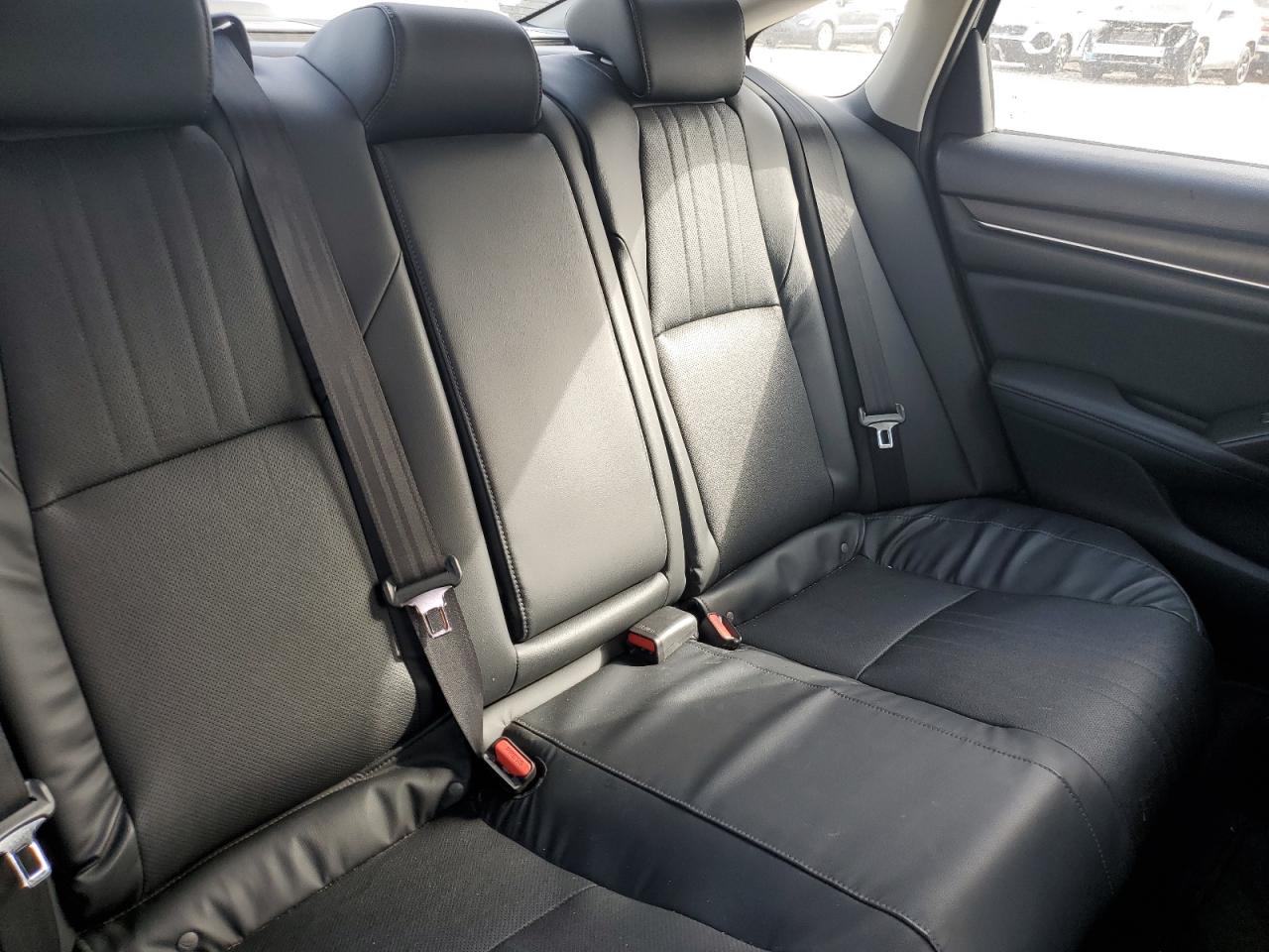 1HGCV1F50JA152896 HONDA ACCORD 2018