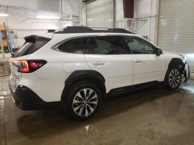  SUBARU OUTBACK 2024 Белы