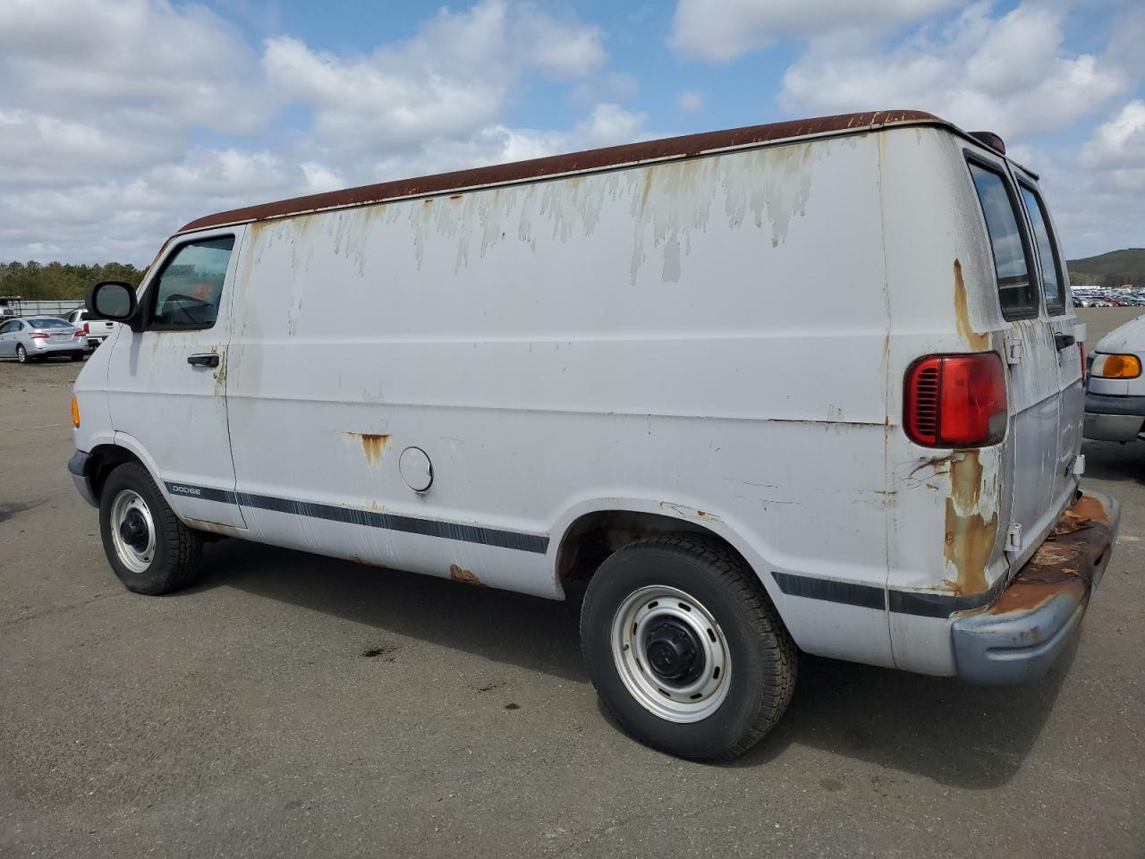 DODGE B SERIES 2002 2B7JB21Y22K134301 Photo 2