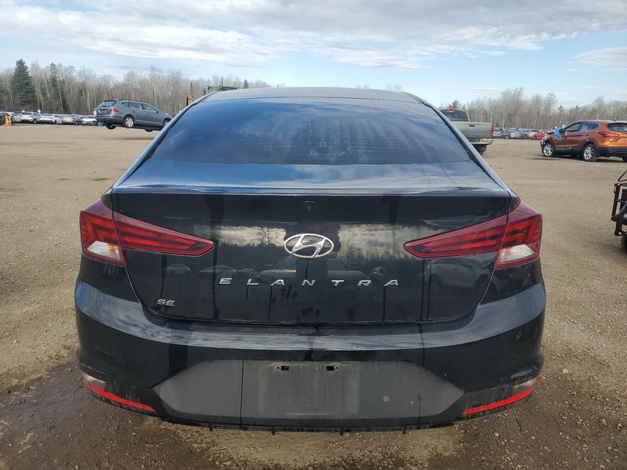 2019 Hyundai Elantra Se VIN: KMHD74LF5KU767239 Lot: 54498945