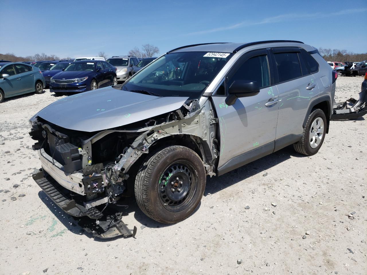West Warren, MA에서 판매 중인 2020 Toyota Rav4 Le - Front End