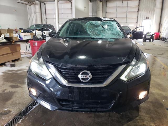  NISSAN ALTIMA 2017 Czarny