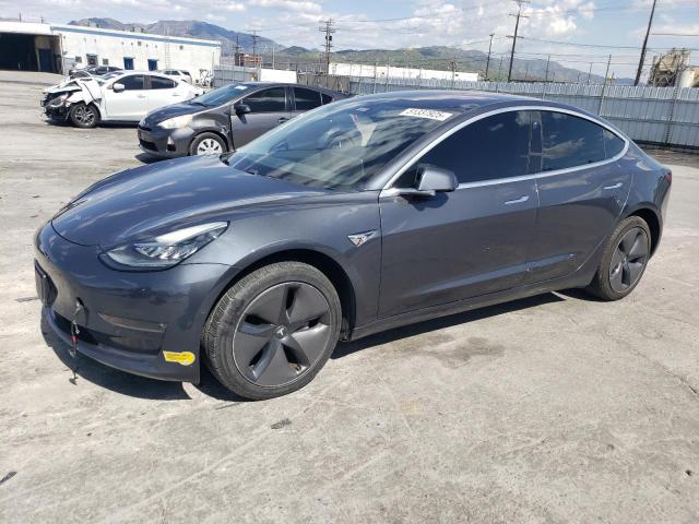  TESLA MODEL 3 2018 Серый