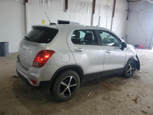 Parquets CHEVROLET TRAX 2017 Silver