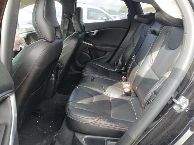 2016 VOLVO V40 CROSS