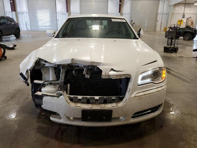 Седани CHRYSLER 300 2013 Білий