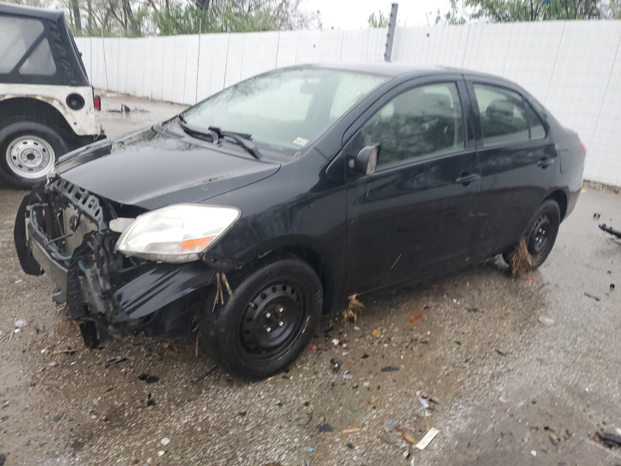 2012 Toyota Yaris de vânzare în Bridgeton, MO - Front End