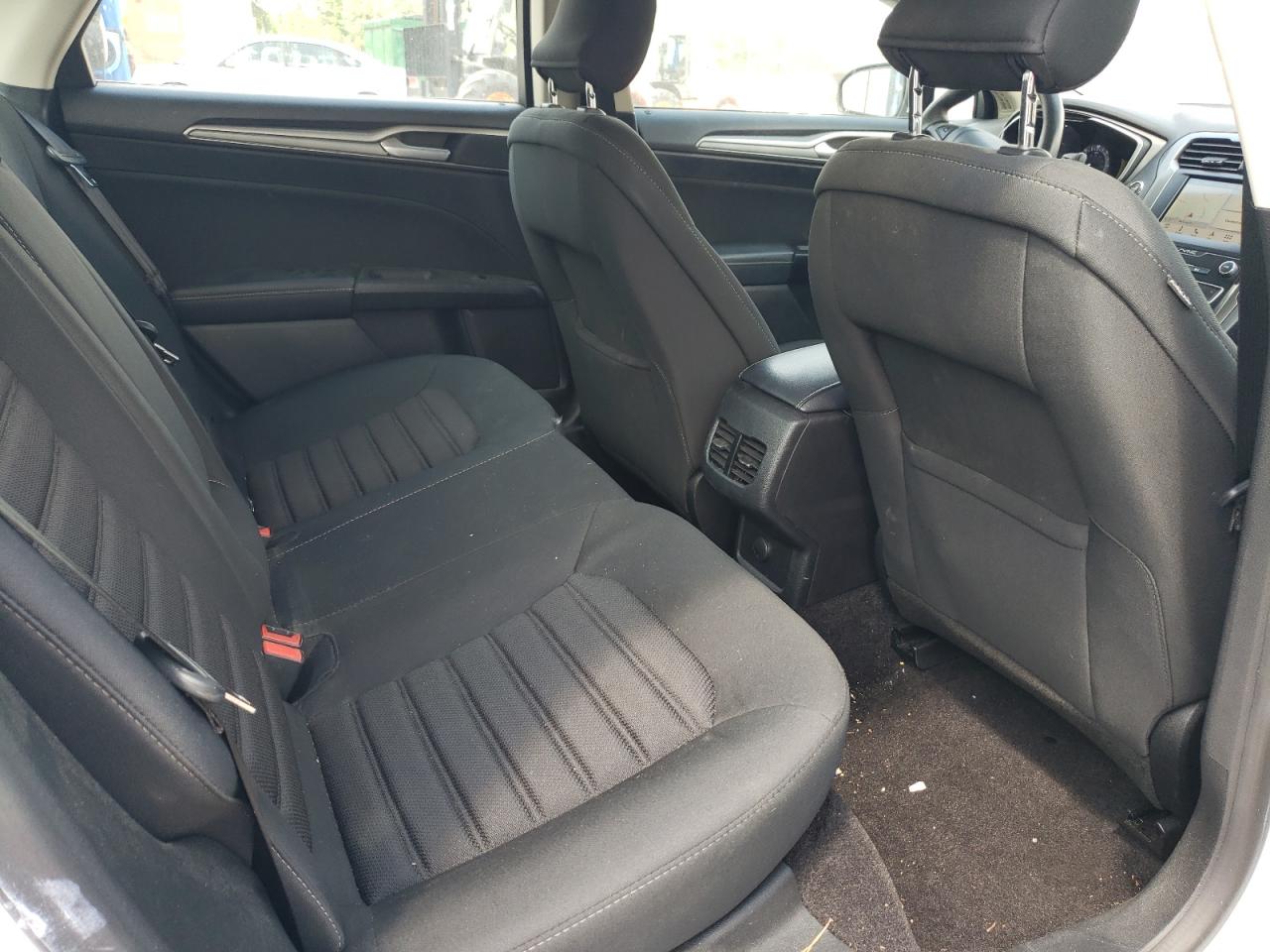 2019 Ford Fusion Se VIN: 3FA6P0LU5KR124830 Lot: 54150155