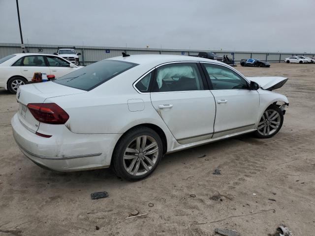  VOLKSWAGEN PASSAT 2017 Biały