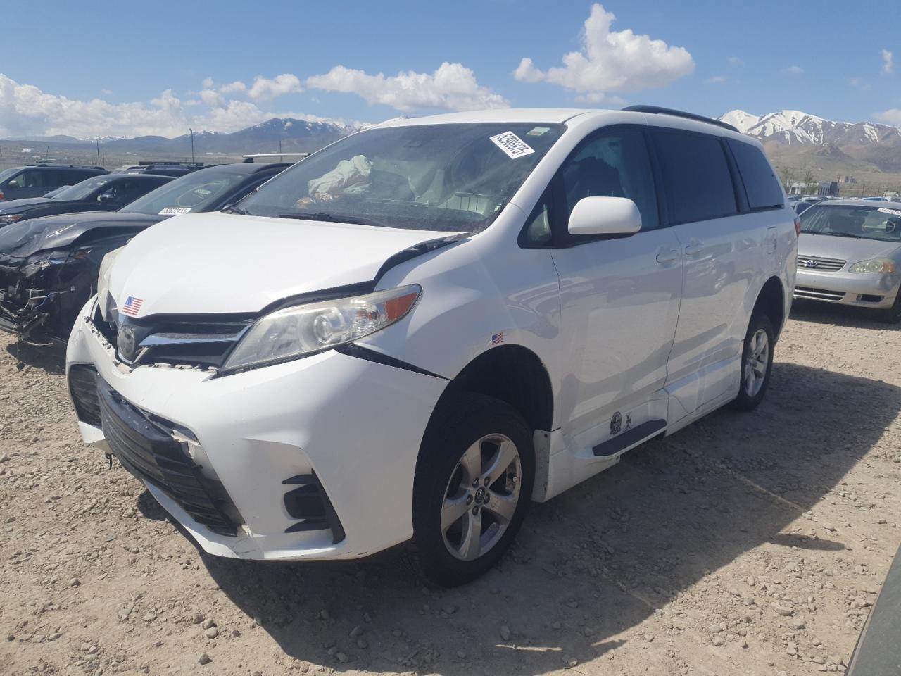 Magna, UT에서 판매 중인 2018 Toyota Sienna Le - Front End