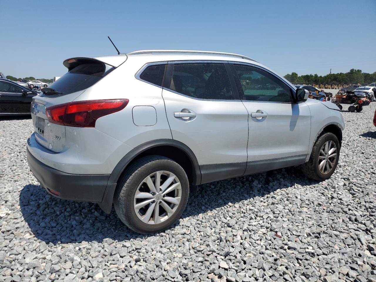 JN1BJ1CPXHW009935 NISSAN ROGUE 2017