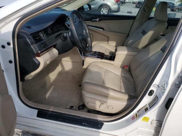 Sedans TOYOTA CAMRY 2012 Biały