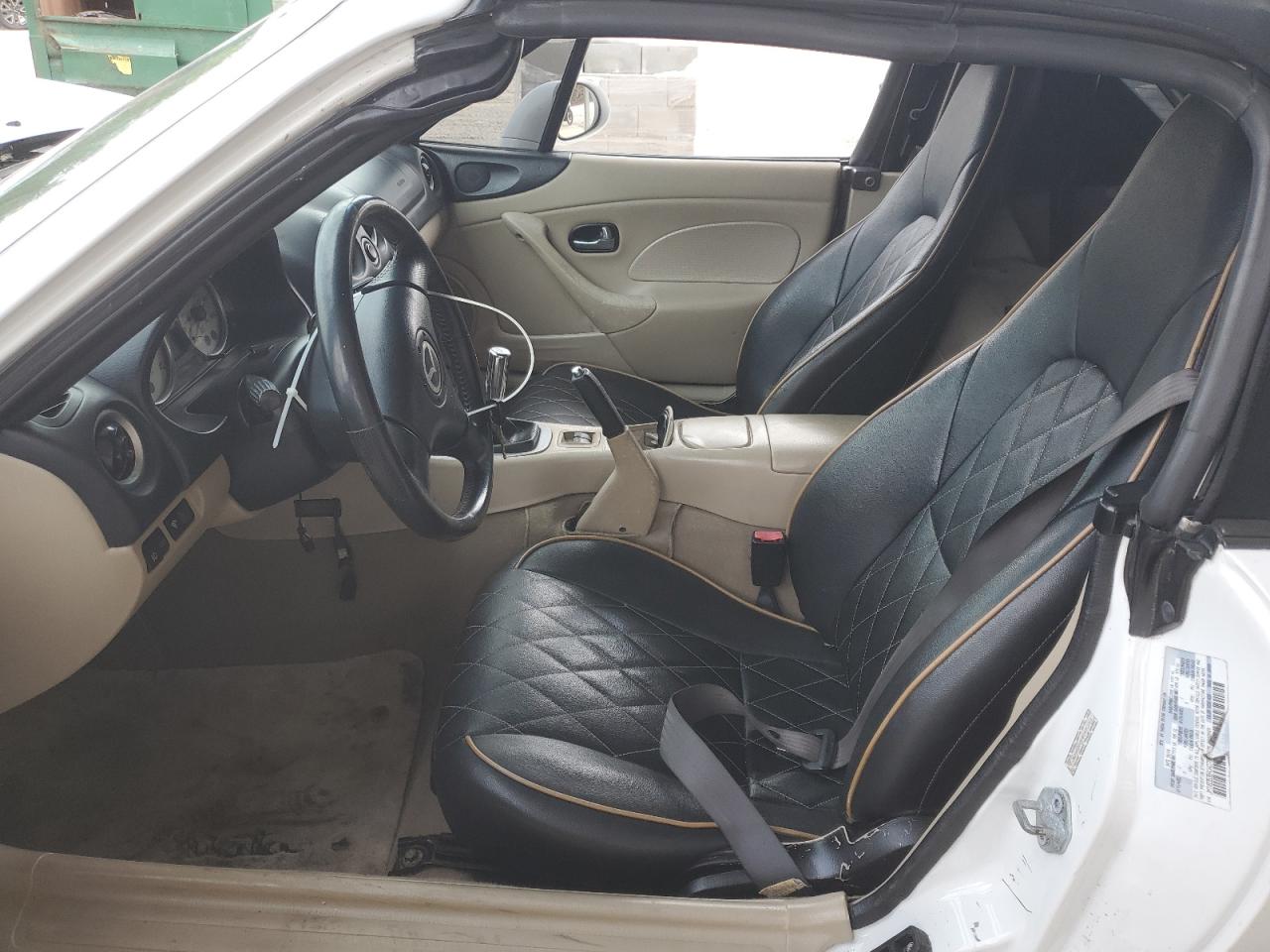 2004 Mazda Mx-5 Miata Base VIN: JM1NB353640407864 Lot: 53951315