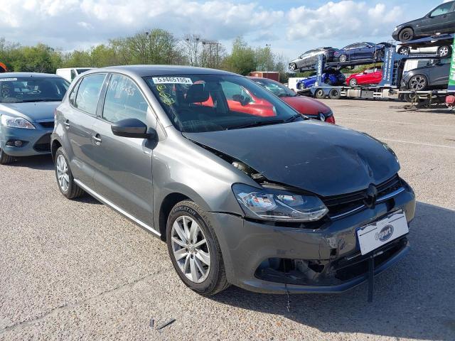2015 VOLKSWAGEN POLO SE