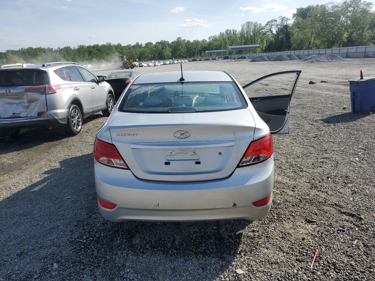 2015 Hyundai Accent Gls VIN: KMHCT4AE2FU922272 Lot: 54050155