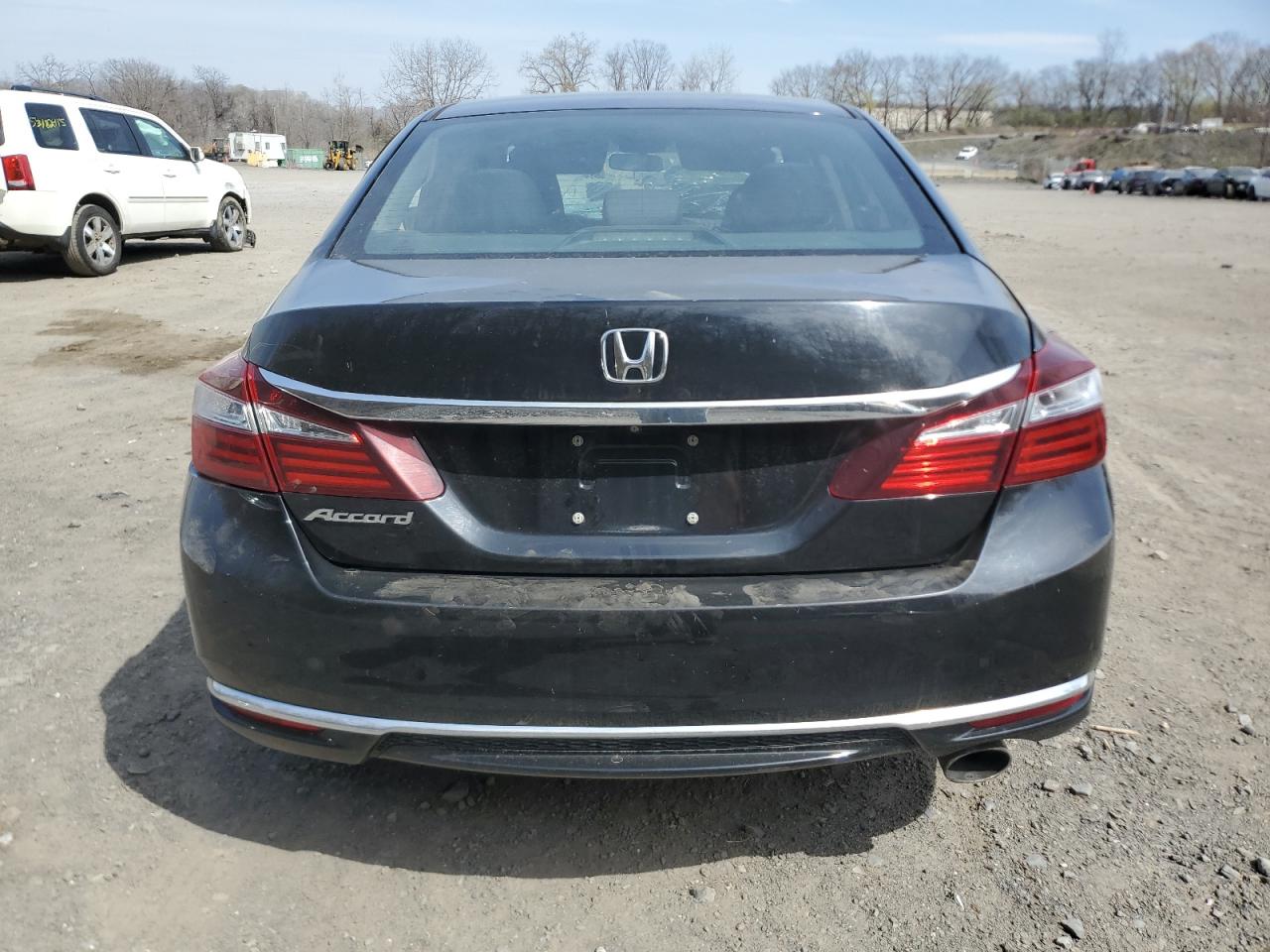1HGCR2F32GA238048 HONDA ACCORD 2016