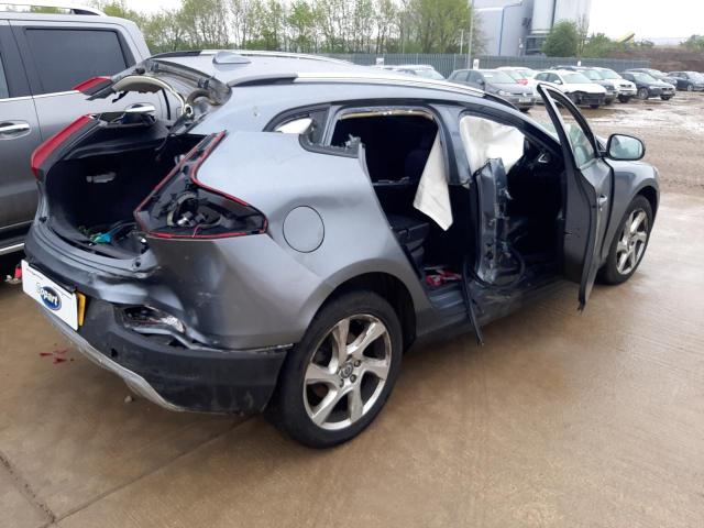 2014 VOLVO V40 CROSS