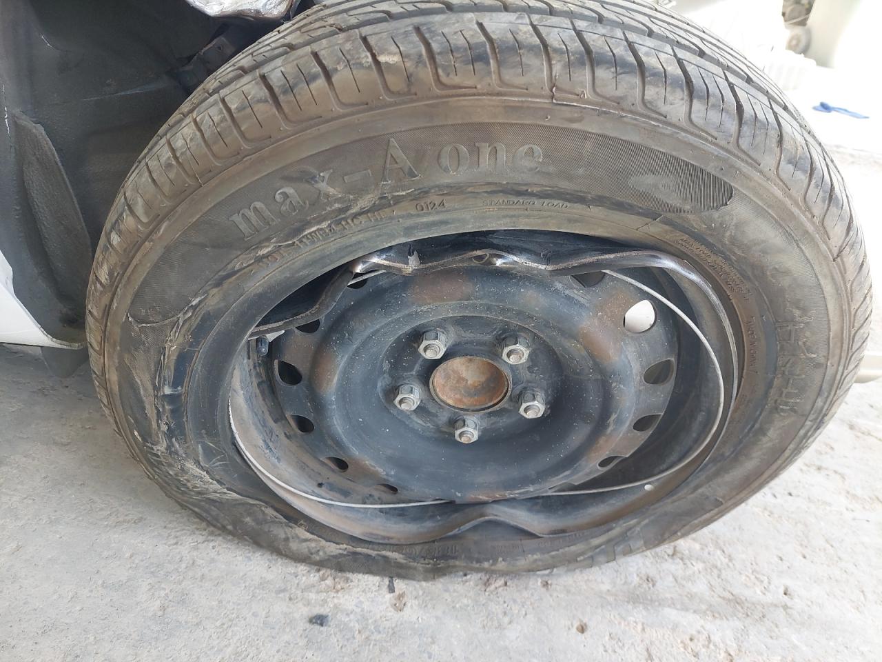 MNTBC2C98G6010913 - 2016 Nissan Tiida - #undefined