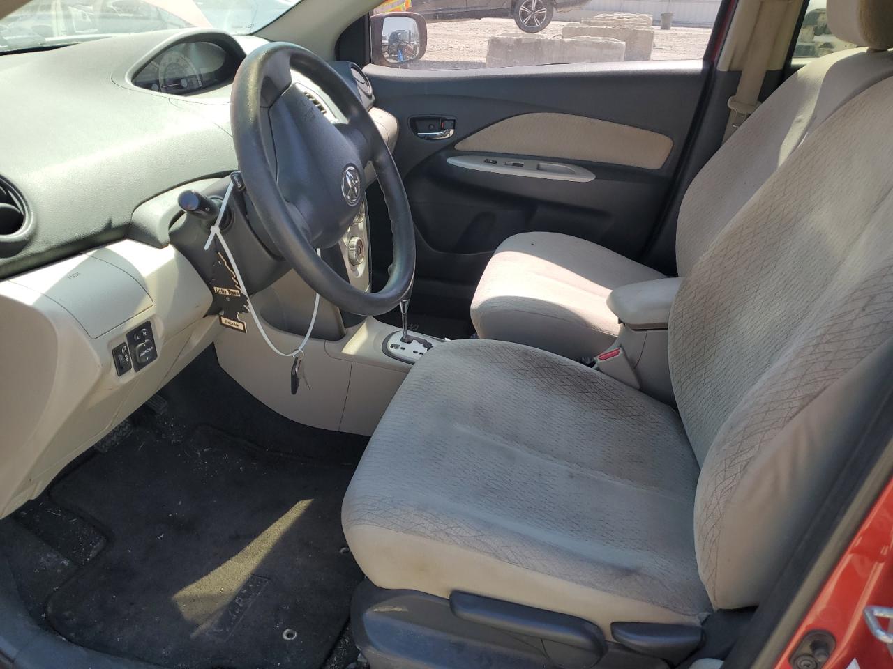 2008 Toyota Yaris VIN: JTDBT923081195311 Lot: 52156235