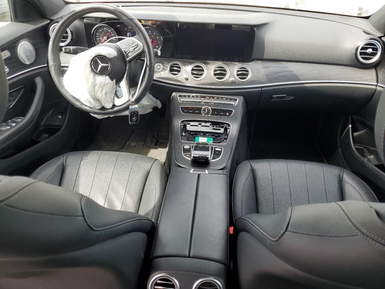 2019 Mercedes-Benz E 300 4Matic VIN: WDDZF4KB4KA649136 Lot: 54546815