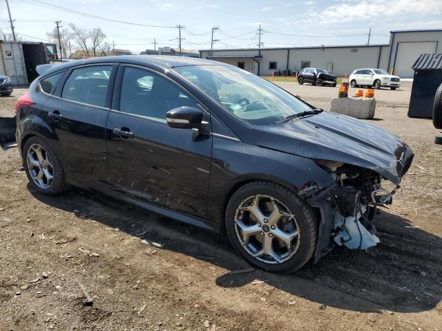  FORD FOCUS 2016 Черный