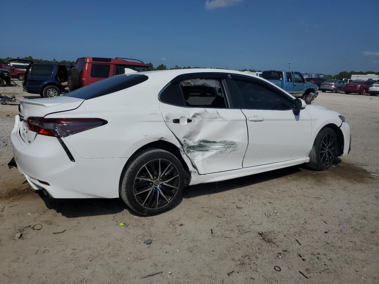 4T1G11AK4PU186710 TOYOTA CAMRY 2023