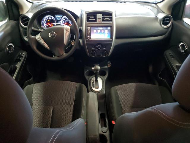  NISSAN VERSA 2019 Червоний