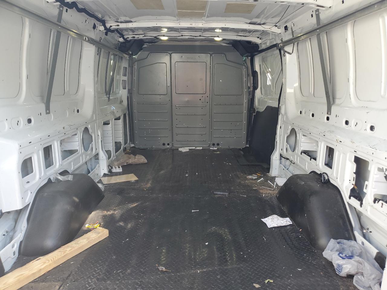 1FTYR2YM7HKB51963 FORD TRANSIT 2017
