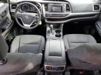 2019 Toyota Highlander Le   на продаже в Prairie Grove, AR - Side
