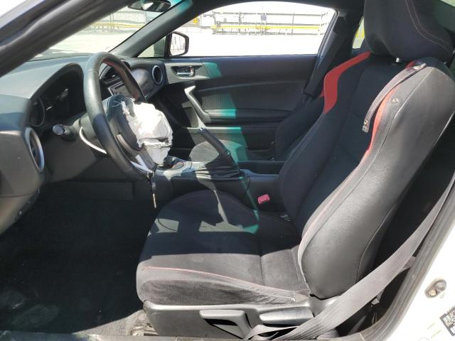  TOYOTA SCION 2013 Biały