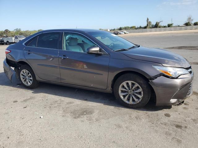  TOYOTA CAMRY 2017 Szary