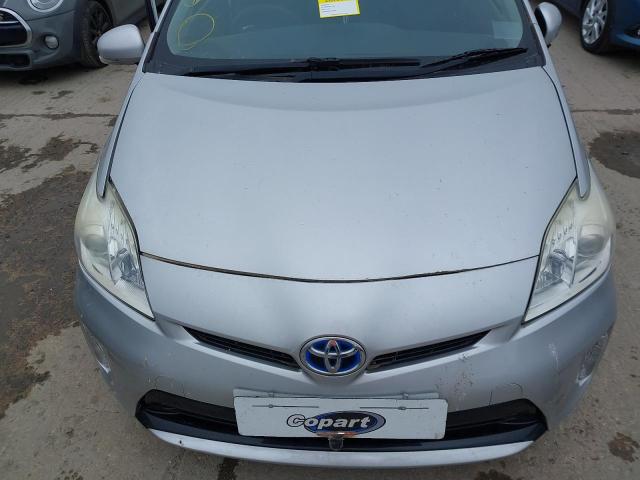 2014 TOYOTA PRIUS HYBR