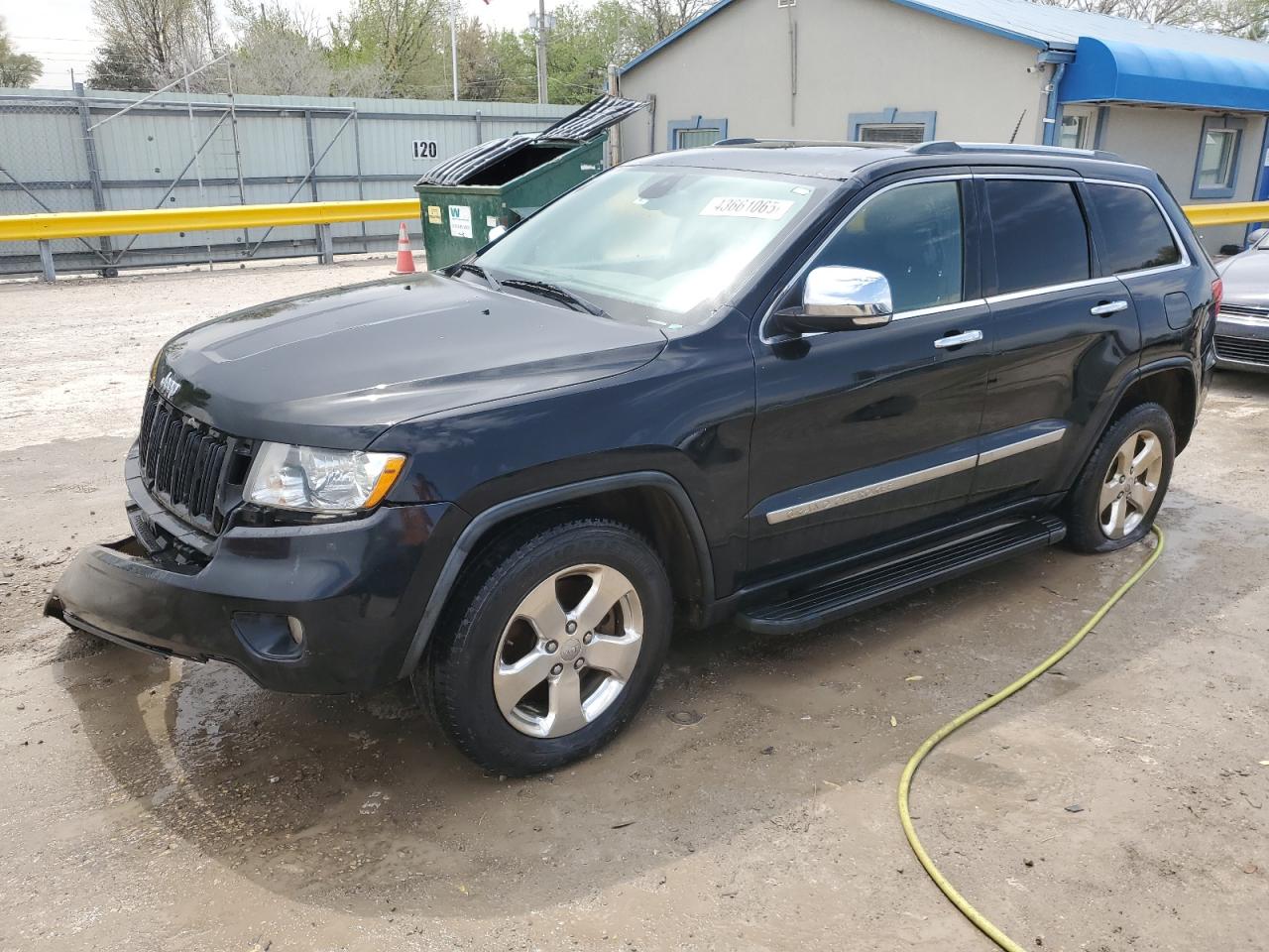 2011 Jeep Grand Cherokee Limited for Sale in Wichita, KS - Front End