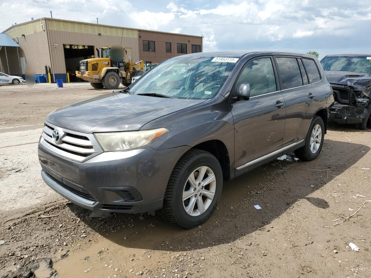 2011 Toyota Highlander Base for Sale in Kansas City, KS - Rear End