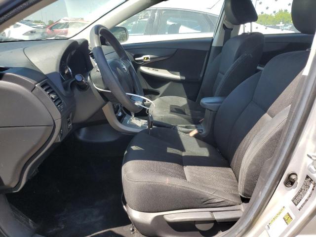 Седаны TOYOTA COROLLA 2012 Серебристый