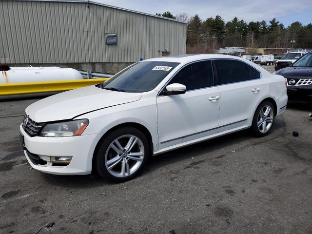 Sedans VOLKSWAGEN PASSAT 2015 Biały