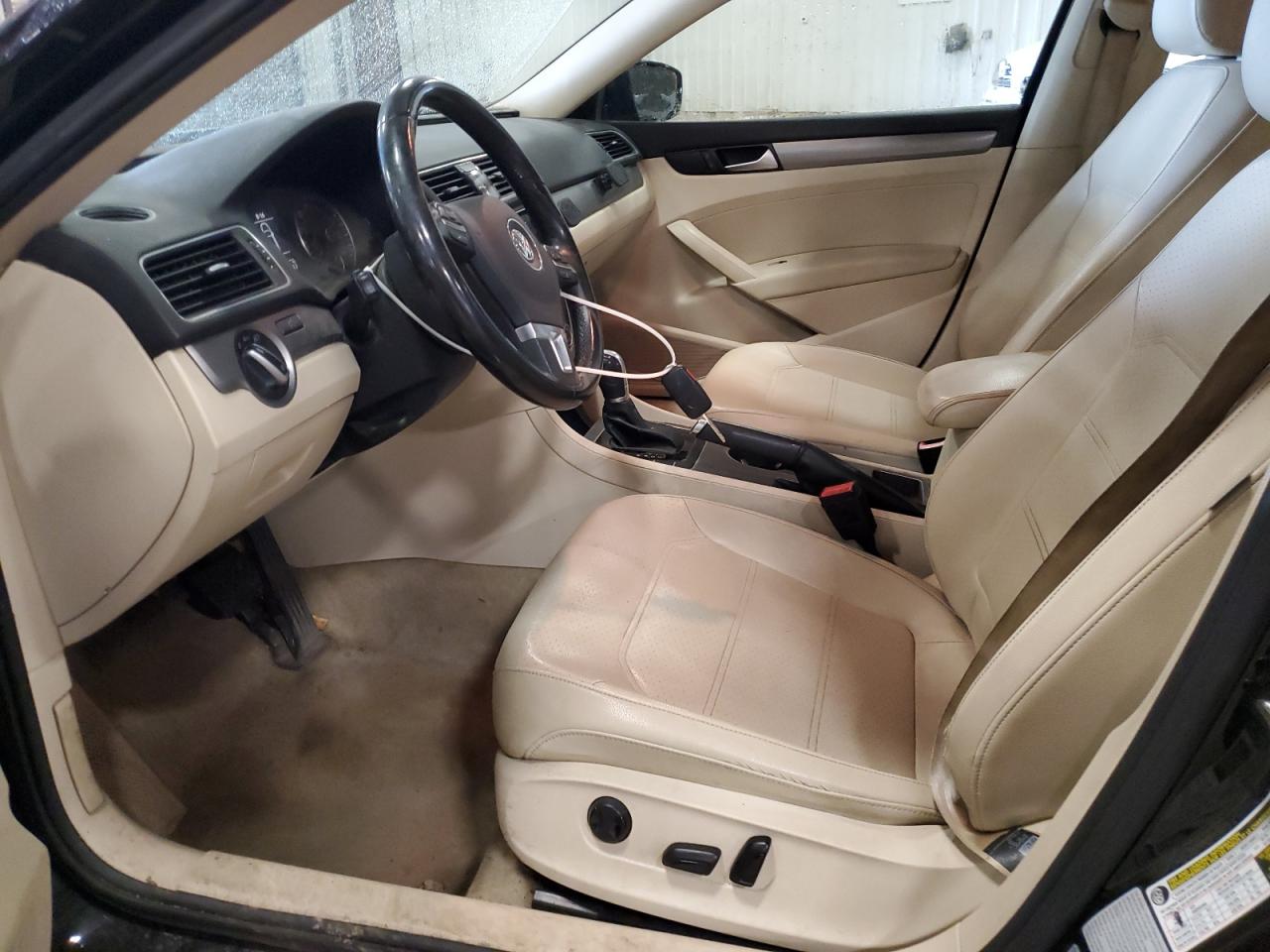 2015 Volkswagen Passat Se VIN: 1VWBS7A35FC028630 Lot: 52699485