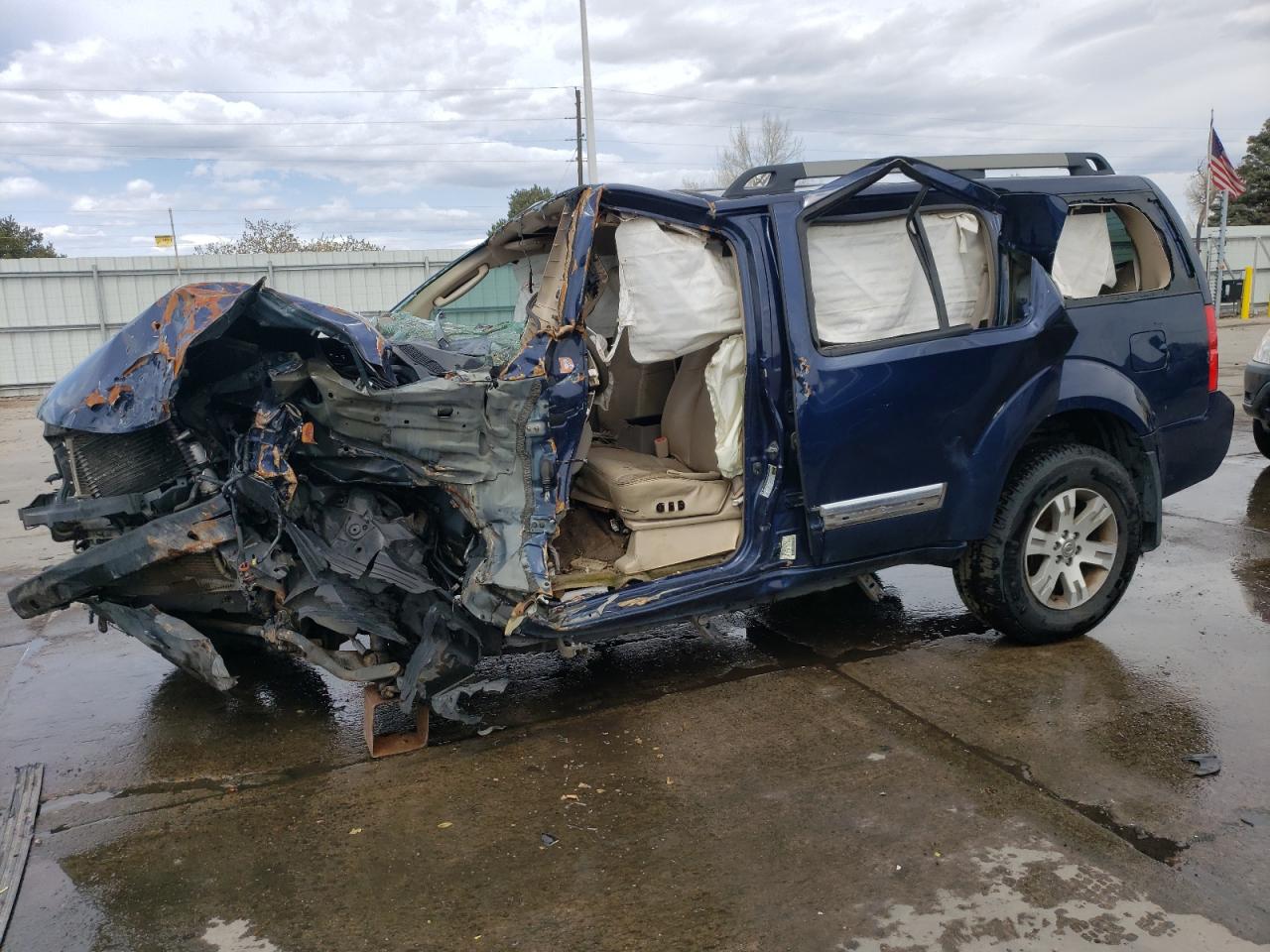 2011 Nissan Pathfinder S for Sale in Littleton, CO - Front End