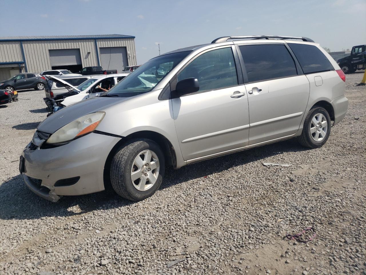 2009 Toyota Sienna Ce for Sale in Earlington, KY - Front End
