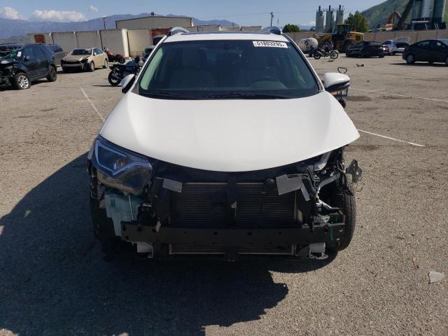 Паркетники TOYOTA RAV4 2016 Білий